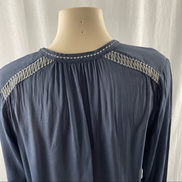 10 Feet Tunic Blouse with Silver Embroidery 10 - Picture 6 of 12